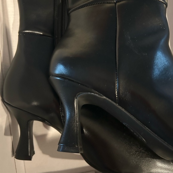 Anne Klein Black Knee-High Leather Boots - Women's Fashion Boots - Picture 4 of 8